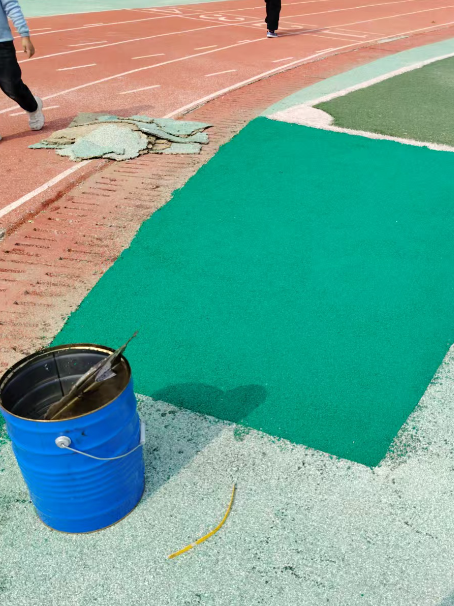 龙潭球场翻新修补改造专项服务介绍